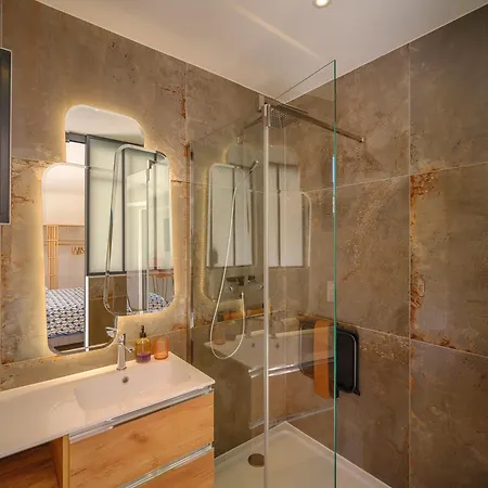 Poulpo Bed and Breakfast 4*